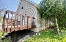 402 W Poplar Street, Grove City Boro, PA 16127