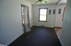 1048 Walnut Street, Webster City, IA 50595