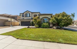 2438 Powers, Clovis, CA 93619