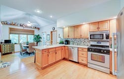3010 W Larson Street, Knoxville, IA 50138
