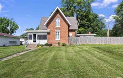 508 N WASHINGTON Street, Mt Pulaski, IL 62548