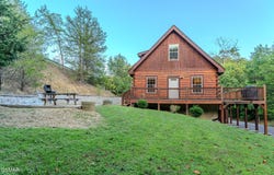 2594 Windfall Estates Drive Drive, Sevierville, TN 37876