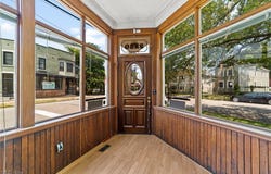 2280 W 10th Street, Cleveland, OH 44113