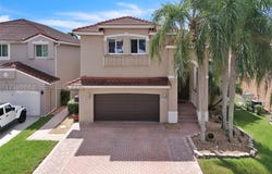 15612 SW 16th Ct, Pembroke Pines, FL 33027