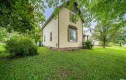 405 W MAIN Street, Elmwood, IL 61529