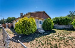 36 N F St, Toppenish, WA 98948