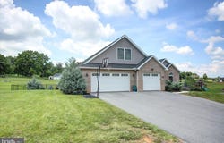 1857 CARRERA DRIVE, CHAMBERSBURG, PA 17202