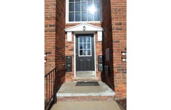 31831 Grand River Avenue, Farmington, MI 48336