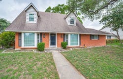 9327 Fernglen Dr, San Antonio, TX 78240