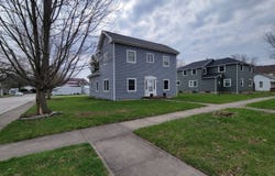 326 N Main St, Warren, IN 46792