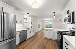 9565 E Luebcke Lane E, Crown Point, IN 46307