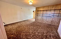 527 W 12th St, Goodland, KS 67735