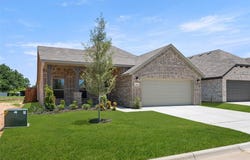 1148 Avery, Granbury, TX 76049