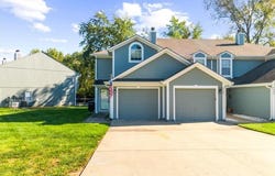 6067 NE Moonstone Drive, Lee's Summit, MO 64064