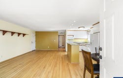 540 W Clackamas Cir, Woodburn, OR 97071