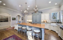 210 E Prairie Avenue, Wheaton, IL 60187