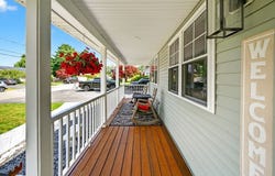 29 Edgemere Dr, Seekonk, MA 02771