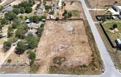 190 Monterrey Hills Dr, Del Valle, TX 78617
