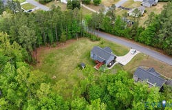 Thomas Circle, Farmville, VA 23901