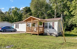 125 Loggers Lane, Clinton, TN 37716
