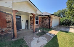 112 Mockingbird Lane, Chickasha, OK 73018