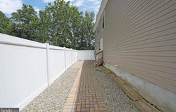 699 CLEMS RUN, GLASSBORO, NJ 08028