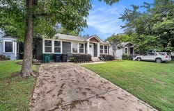 4312 Diaz Avenue, Fort Worth, TX 76107