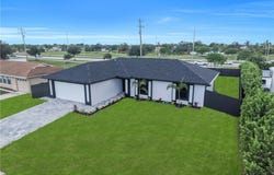 2124 NE 16th Place, Cape Coral, FL 33909