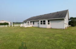 N4926 ADVENT Road, DE PERE, WI 54115-8462