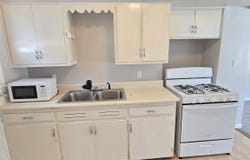 2029 W FORREST HILL Avenue, Peoria, IL 61604
