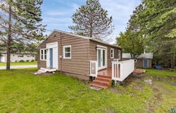 2212 Sahlman Ave, Cloquet, MN 55720