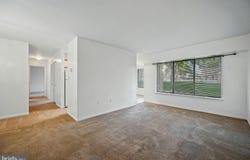 8376 BUTTRESS LANE, MANASSAS, VA 20110