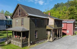 65 Andover Street, Ludlow, VT 05149