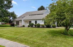 9304 Deer Trail, Fort Wayne, IN 46804-1398