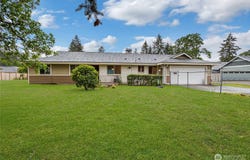 16820 36th Avenue E, Tacoma, WA 98446