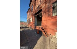 2 PEARL Street, TRENTON, NJ 08609