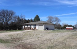 1401 W Edith St, Sargent, NE 68874