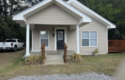 2709 Old Bay Springs Rd, LAUREL, MS 39440