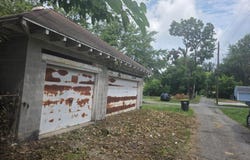 2006 Central Avenue, Anderson, IN 46016