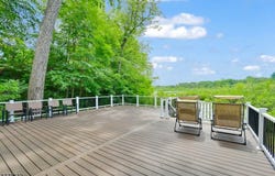 32 W Lakeside Ln, Hampton Twp., NJ 07860-6909