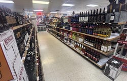 2019 S BUSINESS Drive, SHEBOYGAN, WI 53081-5767