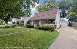 1724 Victor Avenue, Lansing, MI 48910