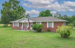 2643 Highway 69, Grand Ridge, FL 32442