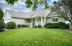 12426 Chesholm Lane, Eden Prairie, MN 55347