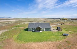42132 Zeimantz RD E, Davenport, WA 99122