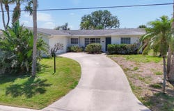 1220 LAKESIDE DRIVE, VENICE, FL 34293