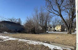 1135 164th Place, Hammond, IN 46320