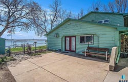 6111 Dakota Ave, Madison, SD 57042