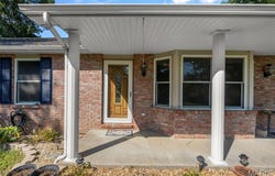 221 Bella Oaks Lane, Jackson, MO 63755