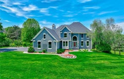 880 Norell Avenue N, West Lakeland Twp, MN 55082